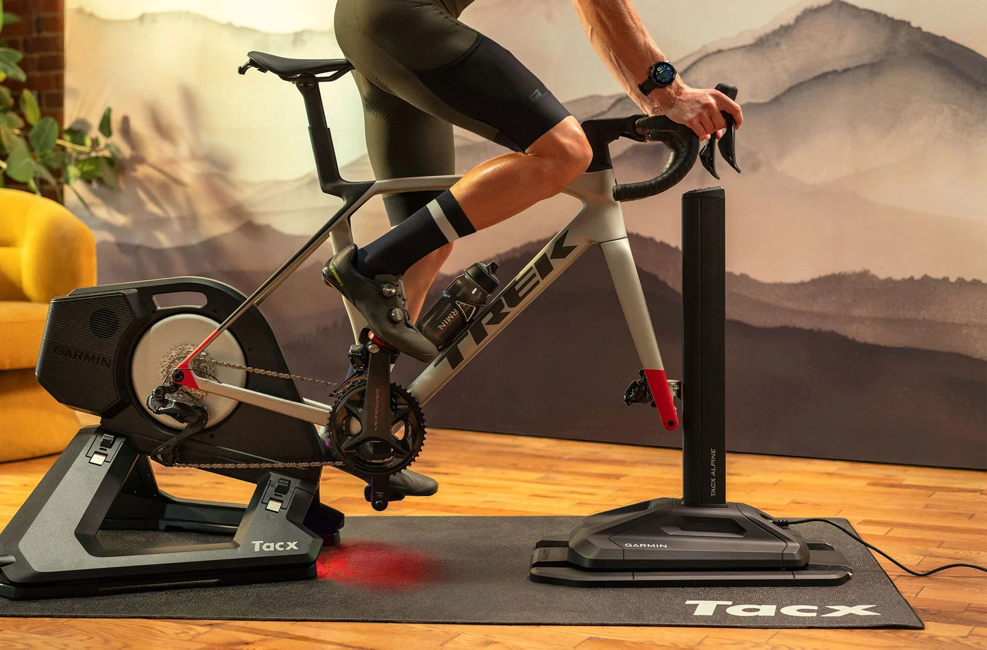 Tacx NEO Smart サイクルトレーナー Garminのサイクルインドアトレーナー「Tacx NEO」シリーズより新